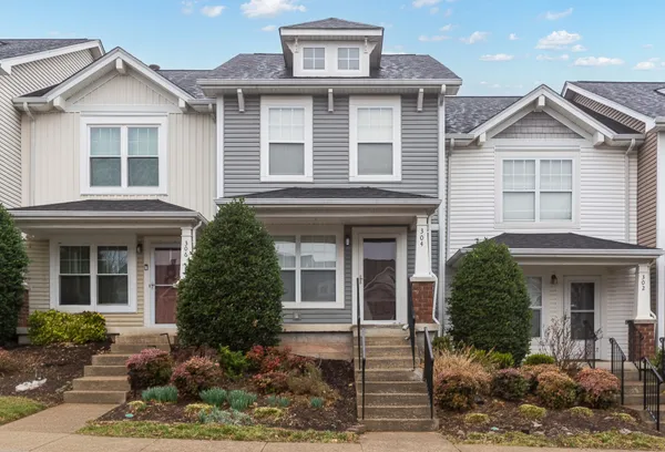 $295,900 | 304 Shadow Glen Drive, Nashville, TN 37211