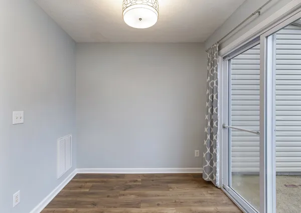 $295,900 | 304 Shadow Glen Drive, Nashville, TN 37211