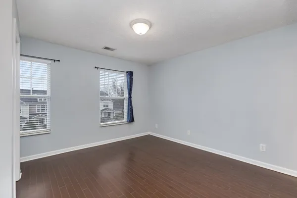 $295,900 | 304 Shadow Glen Drive, Nashville, TN 37211