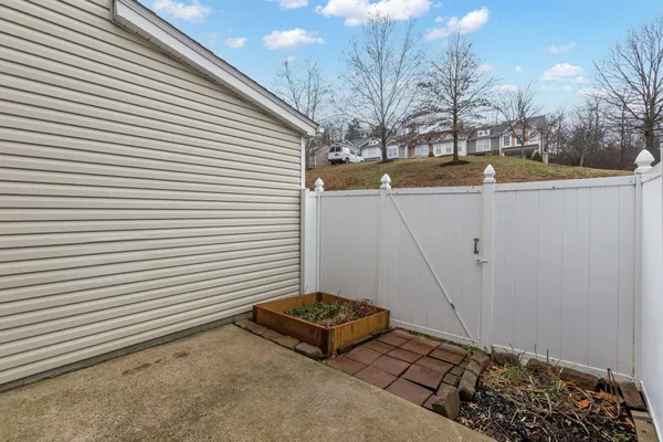 $295,900 | 304 Shadow Glen Drive, Nashville, TN 37211