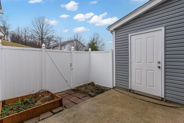 $295,900 | 304 Shadow Glen Drive, Nashville, TN 37211