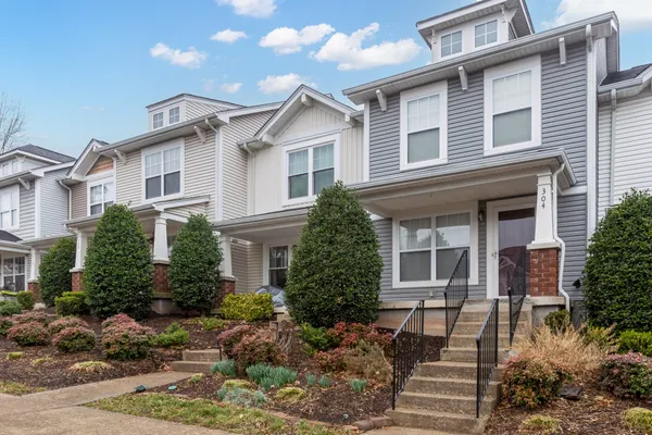 $295,900 | 304 Shadow Glen Drive, Nashville, TN 37211