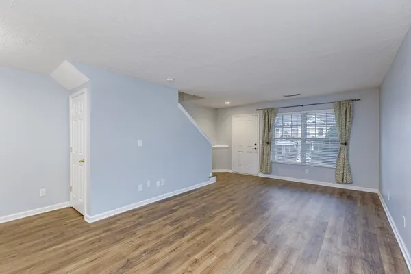 $295,900 | 304 Shadow Glen Drive, Nashville, TN 37211