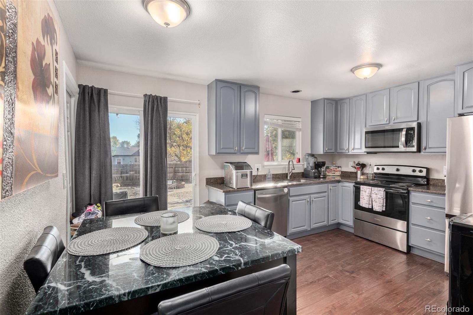 1346 Dexter Street Broomfield, CO 80020 - Photo 6 of 33