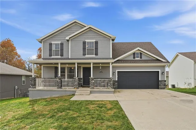 $330,000 | 2207 Ashford Street, Excelsior Springs, MO 64024