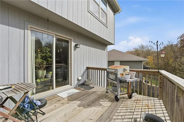 $330,000 | 2207 Ashford Street, Excelsior Springs, MO 64024