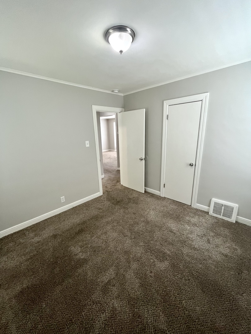 21142 Locust Street Matteson, IL 60443 - Photo 17 of 18 a view of an empty room
