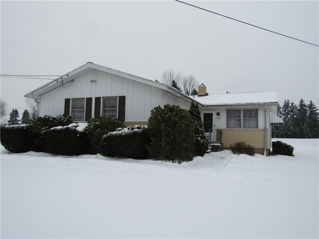 217 Rural Drive Butler, PA 16001 - Photo 2 of 16 Gallery Image 2