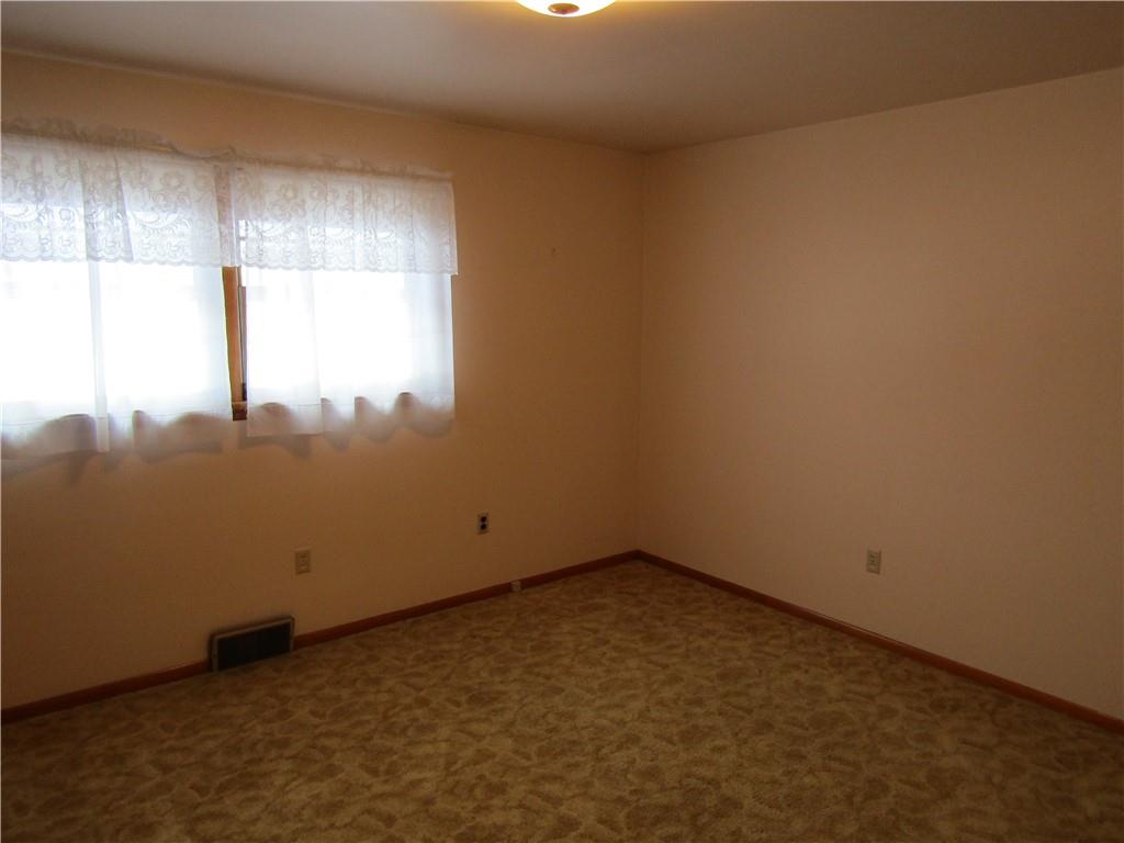 217 Rural Drive Butler, PA 16001 - Photo 12 of 16 Gallery Image 12