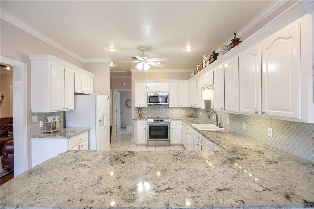 1406 Campfire Road Lake Charles, LA 70611 - Photo 7 of 37 Gallery Image 7