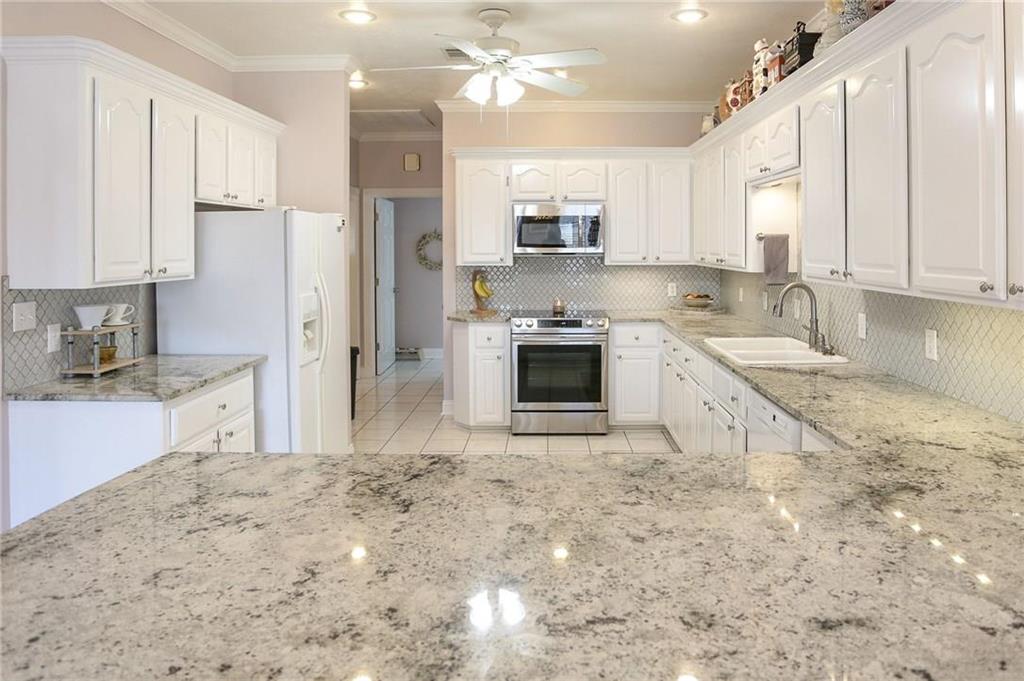 1406 Campfire Road Lake Charles, LA 70611 - Photo 8 of 37 Gallery Image 8