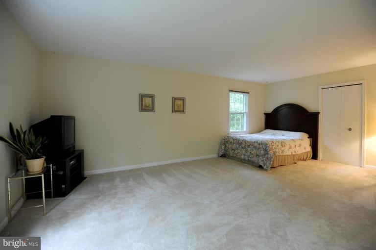 2823 Bree Hill Road Oakton, VA 22124 - Photo 14 of 24 Master Bedroom