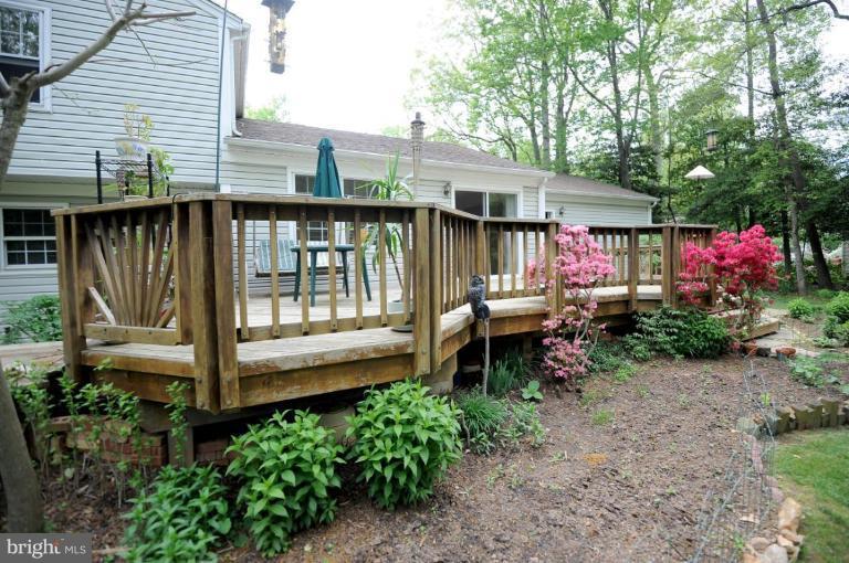 2823 Bree Hill Road Oakton, VA 22124 - Photo 23 of 24 Deck - View from