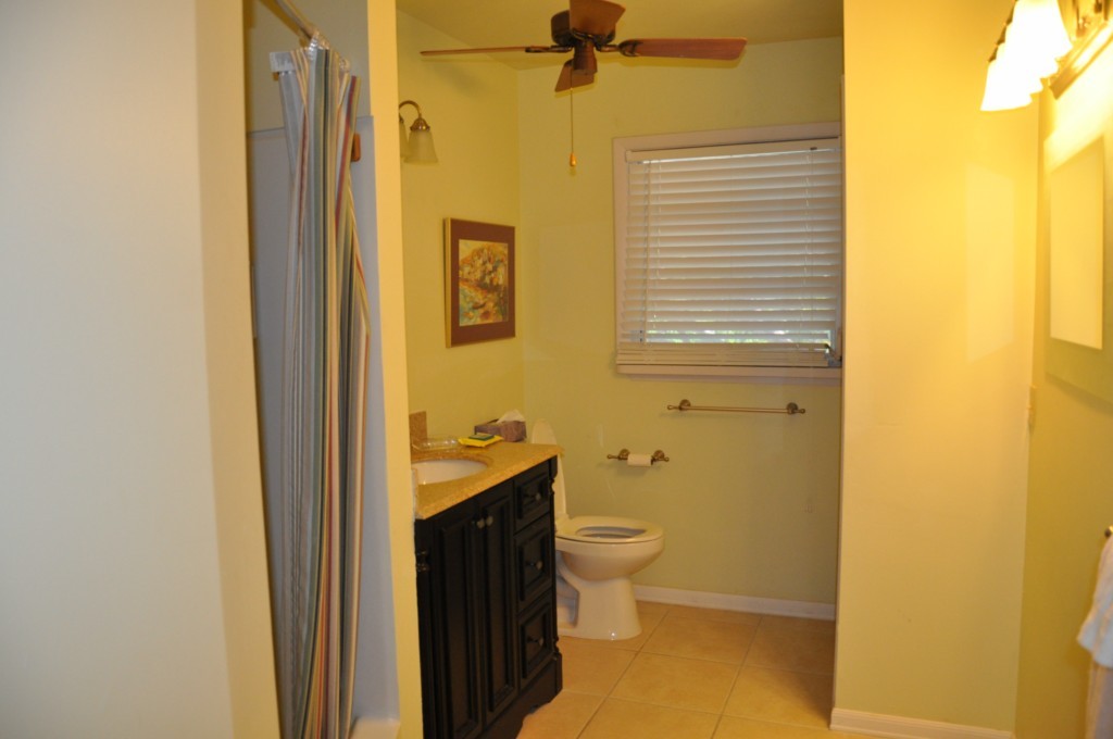 123 Brian Road Marathon, FL 33050 - Photo 21 of 26 2nd Bathroom in hall by 2nd bedroom