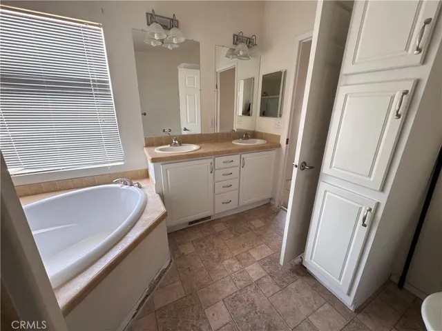 $400,000 | 29226 Highway 58, Barstow, CA 92311