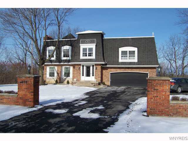 889 Ridge Road Lewiston, NY 14092 - Photo 1 of 1 Exterior Front