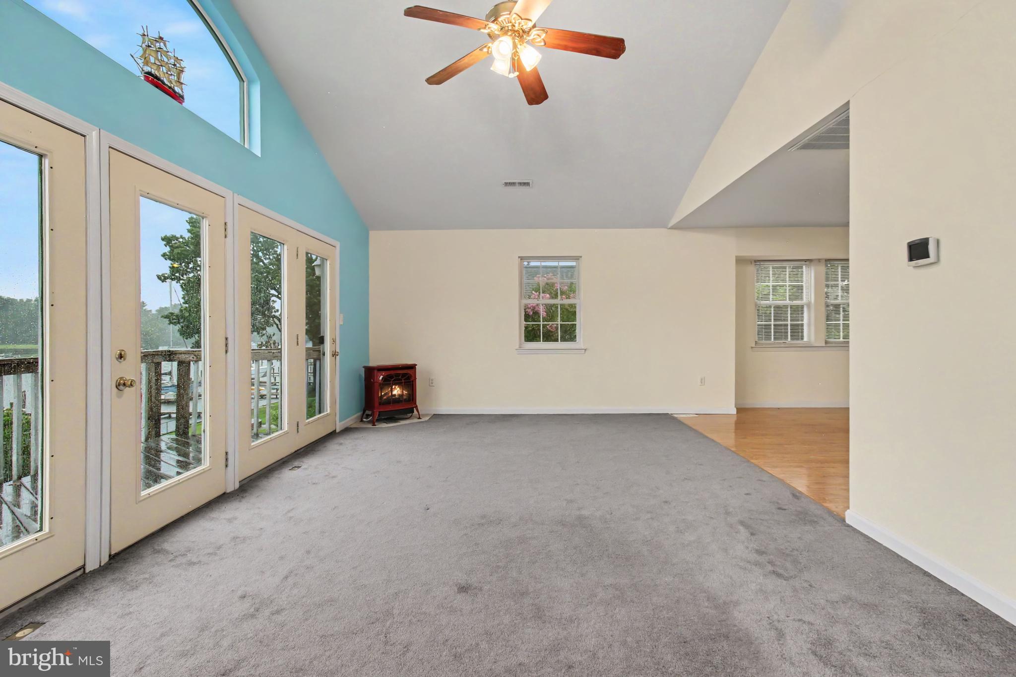 1702 Oakfield Avenue Baltimore, MD 21221 - Photo 3 of 16