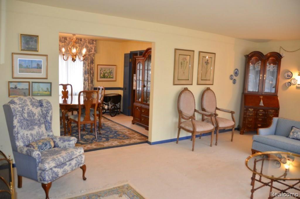 25457 Meridian Road Grosse Ile, MI 48138 - Photo 8 of 32 DSC_3744 (Copy).jpg
