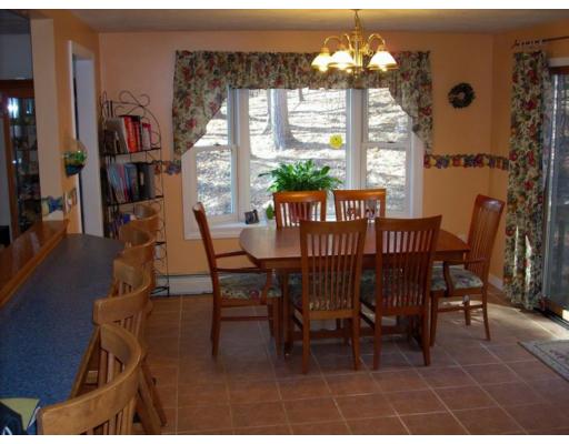 170 Island Road Lunenburg, MA 01462 - Photo 4 of 14