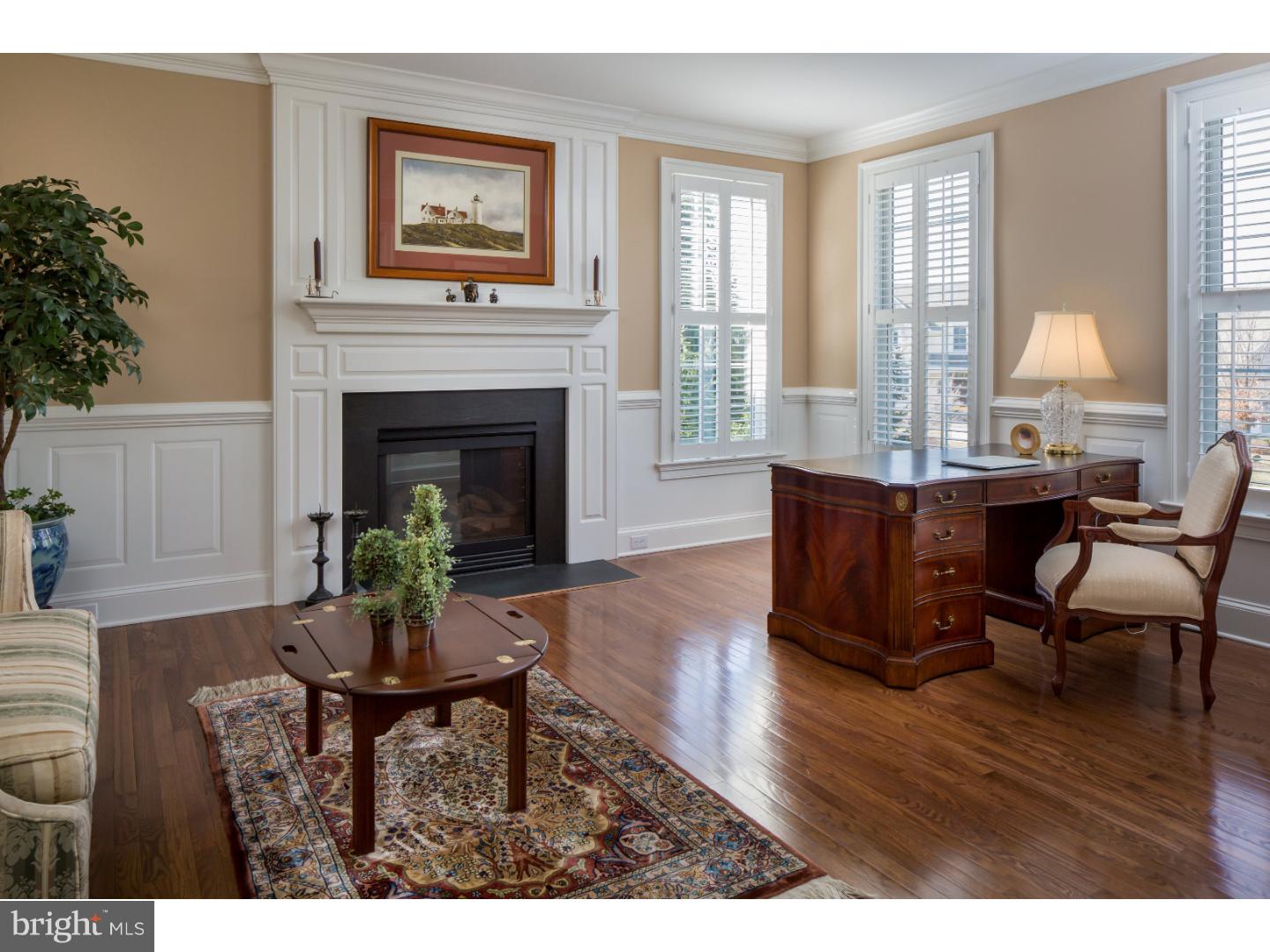 328 Applebrook Drive Malvern, PA 19355 - Photo 7 of 25 Living Room