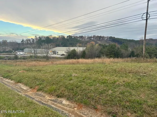 $499,000 | 92 Highway 92, Dandridge, TN 37725