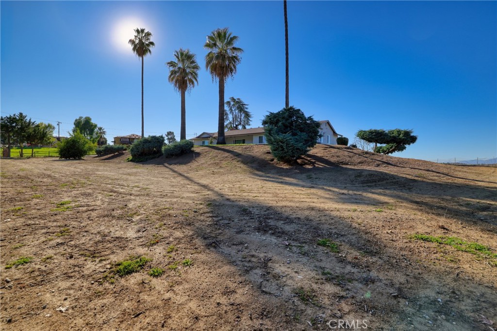 12646 10th Street Yucaipa, CA 92399 - Photo 67 of 72 a view of a backyard of a house