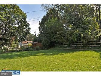 8 Red Oak Road Oreland, PA 19075 - Photo 12 of 12 Exterior Back