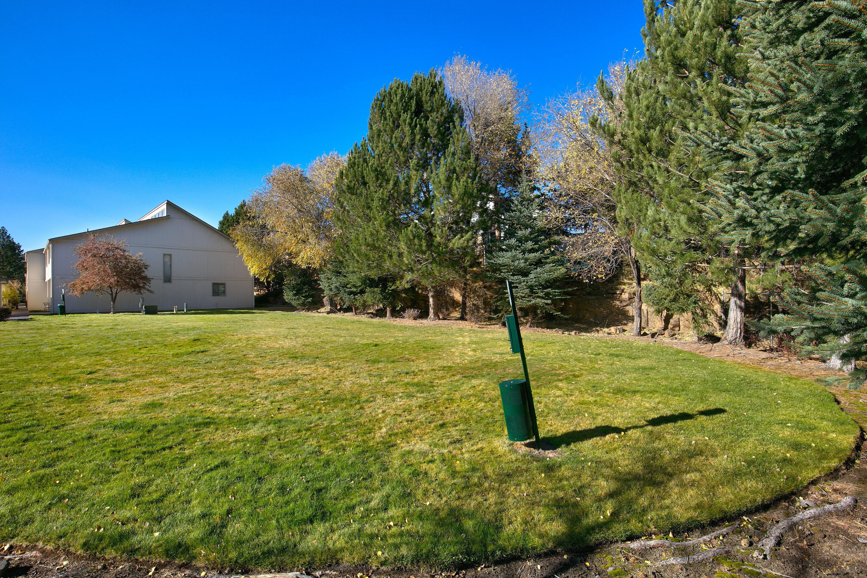 1050 Northeast Butler Market Road, Unit 15 Bend, OR 97701 - Photo 24 of 26 Park Area