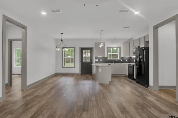 $270,000 | 220 Sherman Street, Rusk, TX 75785