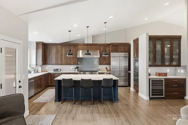 $1,849,900 | 570 North Cove Colony Way, Eagle, ID 83616