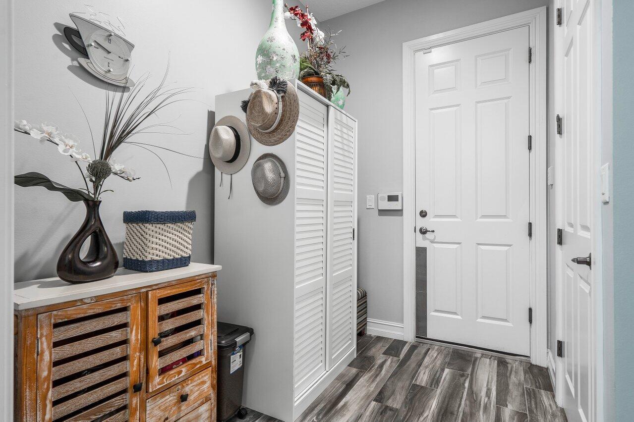 11792 Leon Circle Parkland, FL 33076 - Photo 28 of 51 a view of walk in closet