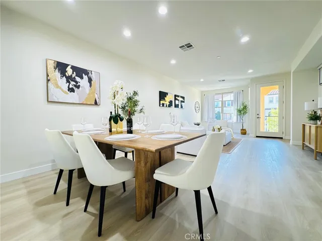 $1,230,000 | 52 Capricorn, Irvine, CA 92618