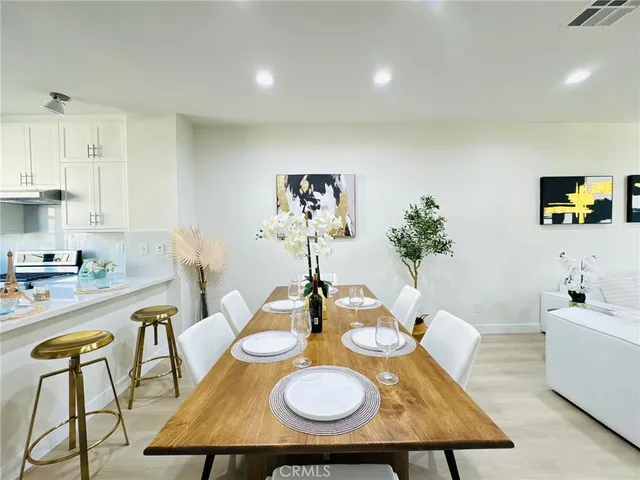 $1,230,000 | 52 Capricorn, Irvine, CA 92618