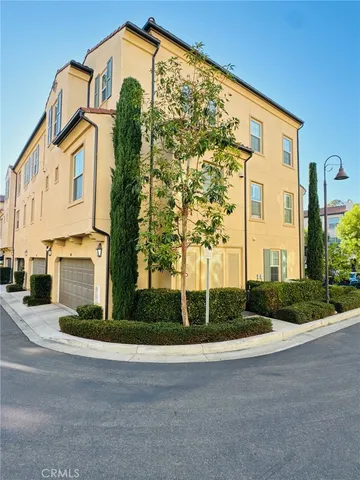 $1,230,000 | 52 Capricorn, Irvine, CA 92618