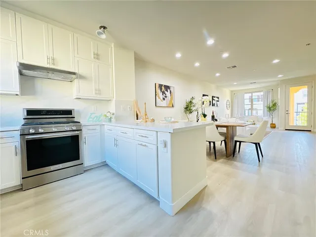 $1,230,000 | 52 Capricorn, Irvine, CA 92618