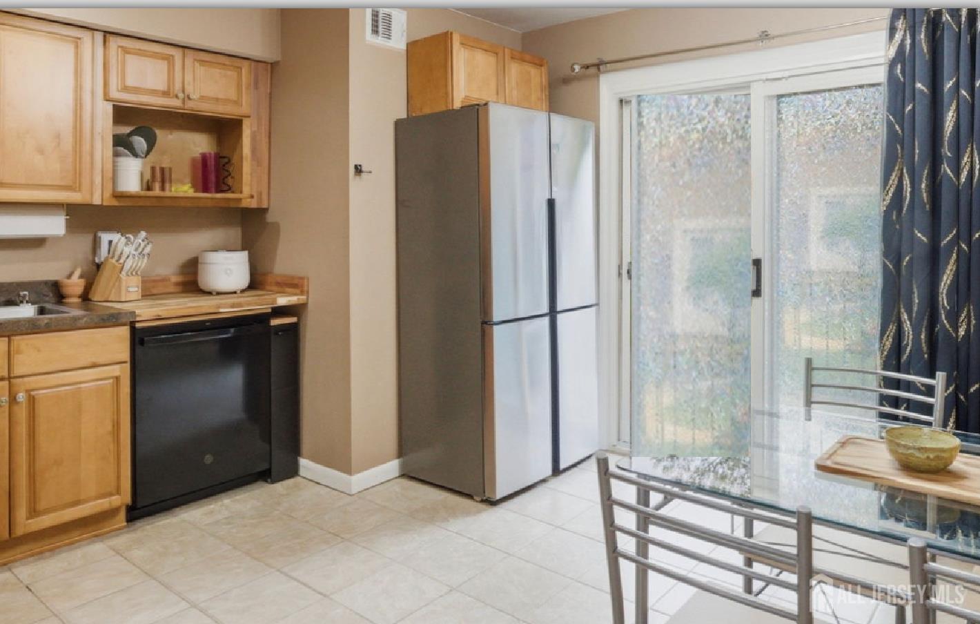 187 Evergreen Road, Unit 4A Edison, NJ 08837 - Photo 6 of 33