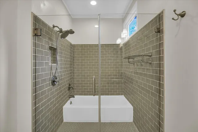 $369,900 | 910 West Park Avenue, Champaign, IL 61821