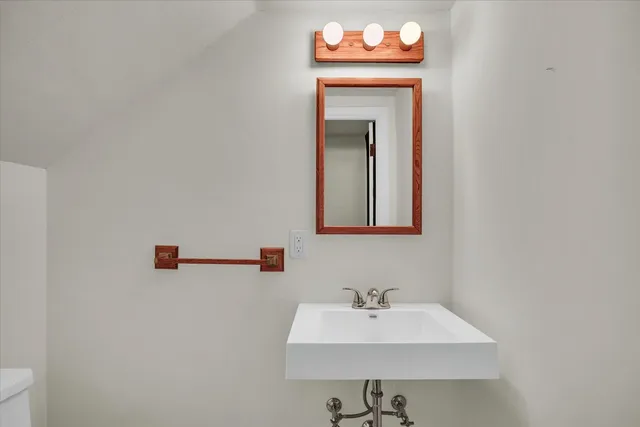 $369,900 | 910 West Park Avenue, Champaign, IL 61821