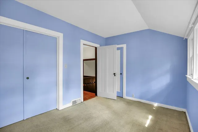 $369,900 | 910 West Park Avenue, Champaign, IL 61821