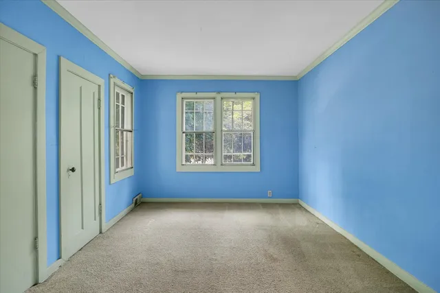 $369,900 | 910 West Park Avenue, Champaign, IL 61821