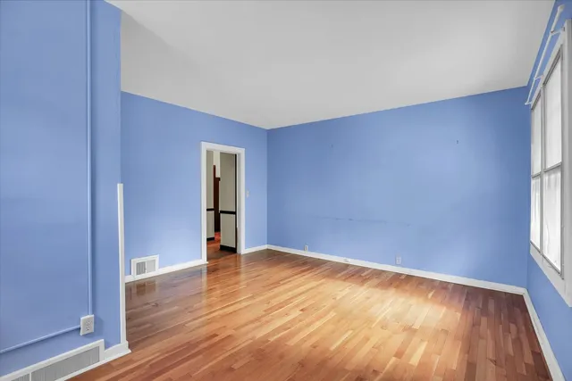 $369,900 | 910 West Park Avenue, Champaign, IL 61821