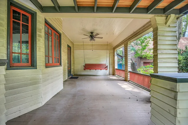 $369,900 | 910 West Park Avenue, Champaign, IL 61821