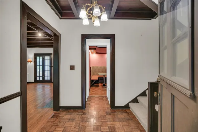 $369,900 | 910 West Park Avenue, Champaign, IL 61821