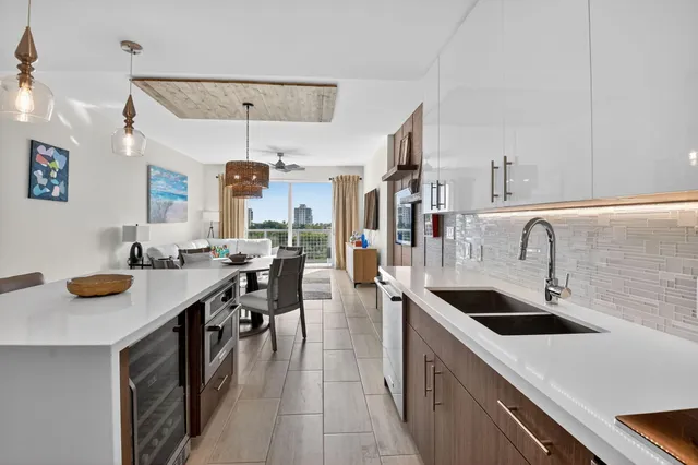 $4,500 | 236 Southeast 5th Avenue, Unit 405, Delray Beach, FL 33483