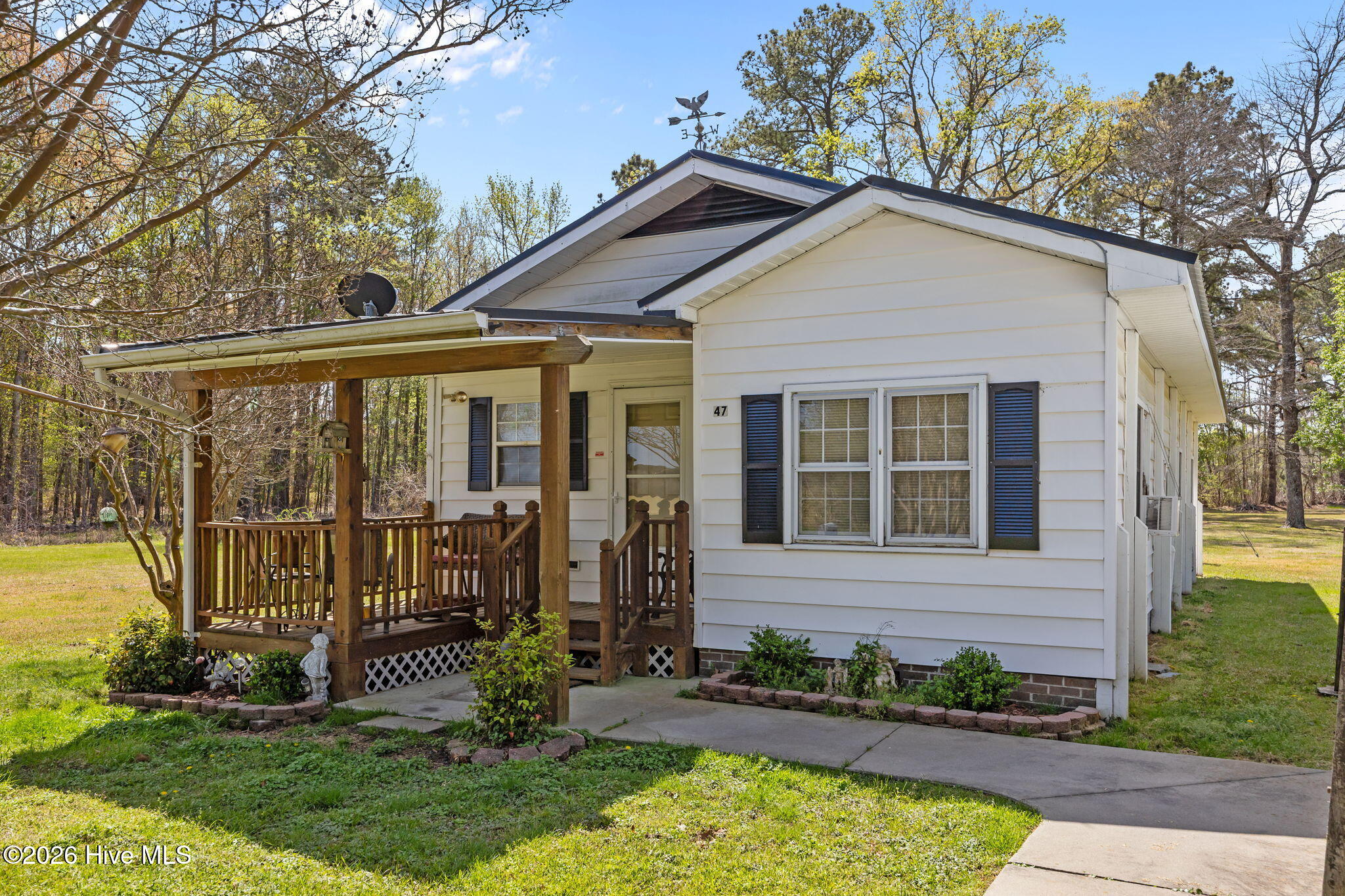 47 Litchfield Road Creswell, NC 27928 - Photo 3 of 46 2-web-or-mls-IMG_0317