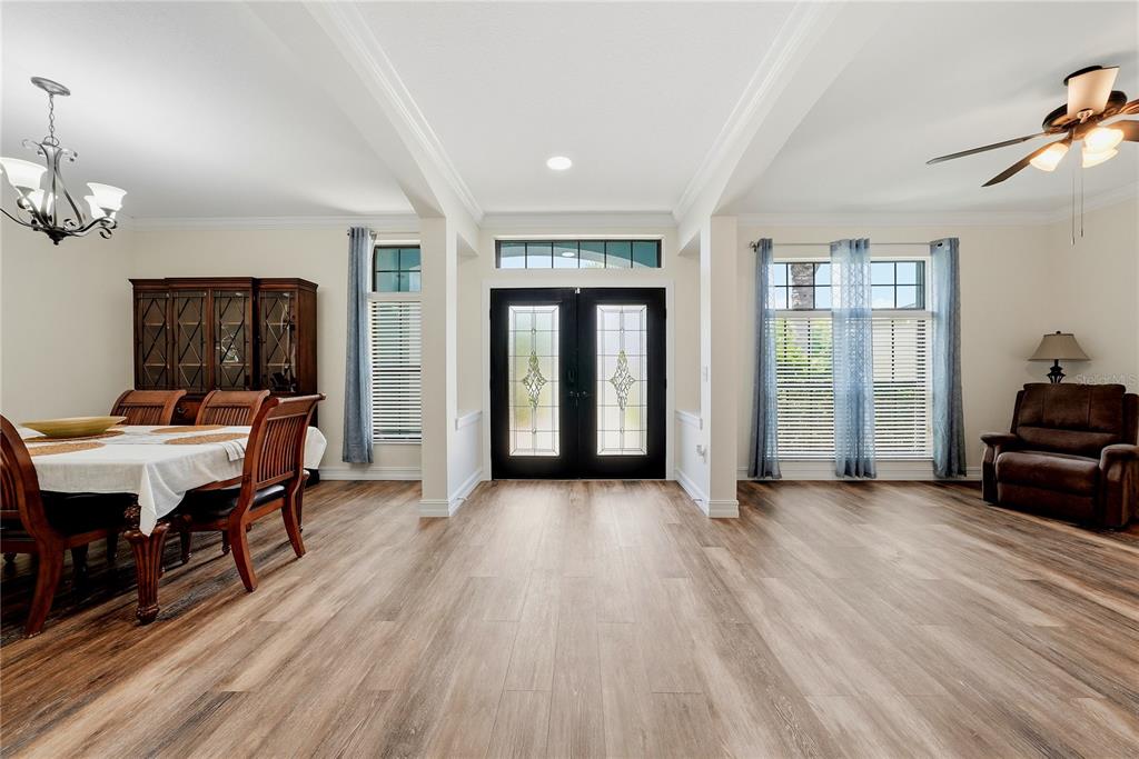 326 Star Shell Drive Apollo Beach, FL 33572 - Photo 6 of 48