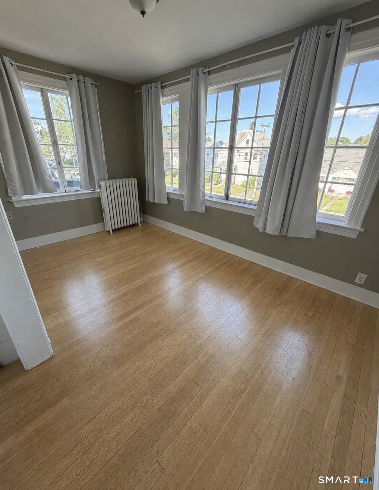 75 Lancaster Road West Hartford, CT 06119 - Photo 8 of 13 Gallery Image 8