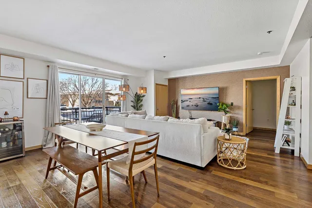 $225,000 | 1502 5th Street North, Unit 211, Hopkins, MN 55305