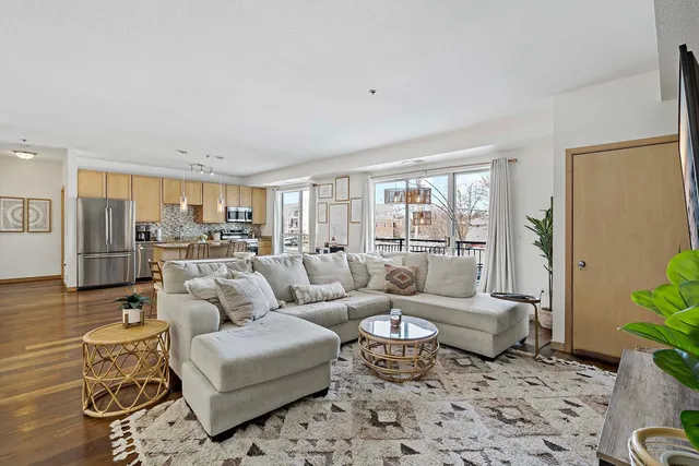 $225,000 | 1502 5th Street North, Unit 211, Hopkins, MN 55305