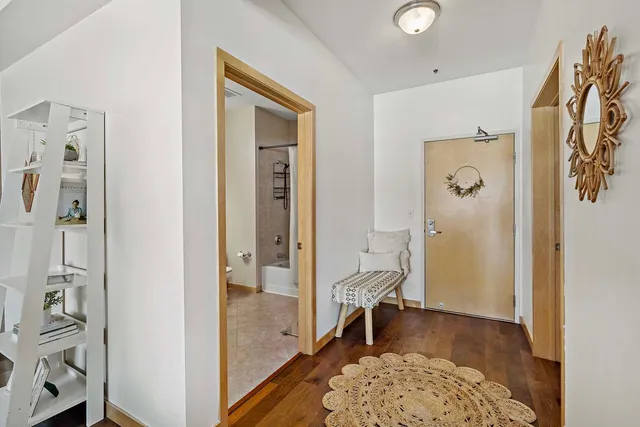 $225,000 | 1502 5th Street North, Unit 211, Hopkins, MN 55305